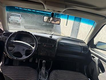 Volkswagen: Volkswagen Vento: 1993 г., 1.8 л, Механика, Бензин, Седан — 8