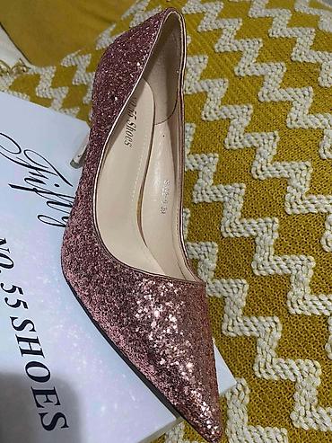 nike tn 3: Elegantne ženske salonke sa šljokicama – rose gold nijansa - Model — 2