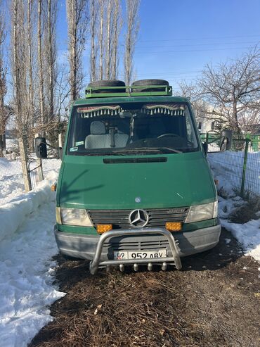 Легкий грузовой транспорт: Легкий грузовик, Б/у — 11