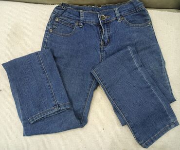 Farmerke: Farmerice vise raznih modela i velicina — 24