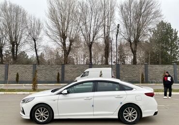 Hyundai: Hyundai Sonata: 2018 г., Автомат, Бензин, Седан — 5