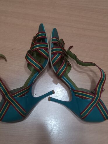 hm pidzama sa srcima: Sandals, 36