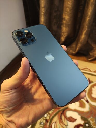 Apple iPhone: IPhone 12 Pro Max, Б/у, 256 ГБ, Синий, Зарядное устройство, Защитное стекло, Чехол, 80 %