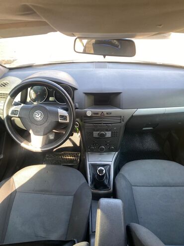 Opel: Opel Astra: 1.3 l | 2007 il 248000 km Universal — 12