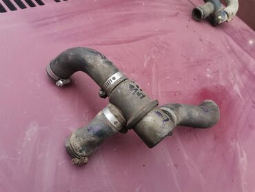 Auto delovi: Termostat sa crevima Lada 21213,21214 Niva br.2. Polovno, očuvano — 3