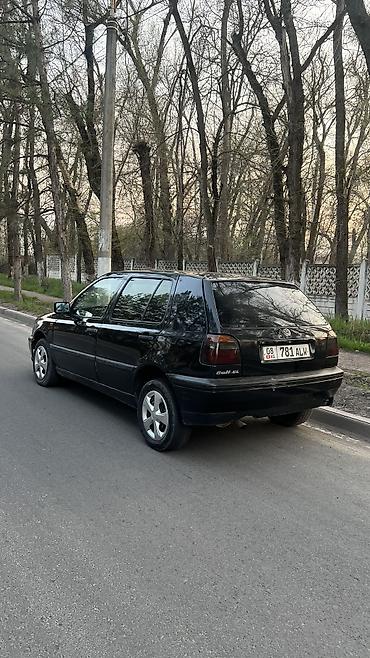 Volkswagen: Volkswagen Golf: 1993 г., 1.6 л, Кол менен иштөөчү, Бензин, Хетчбек — 2