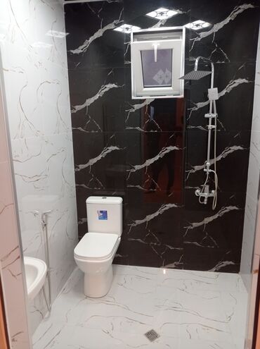 Həyət evləri və villaların satışı: Satılır: həyət evi - İki mərtəbəli layihə: aşağıda qapalı qaraj və — 10