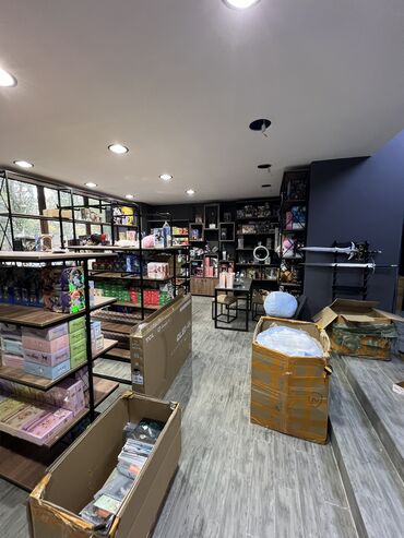 Стеллажи: На заказ изготовим стеллажи, кронштейны, стойки, примерочные со — 14