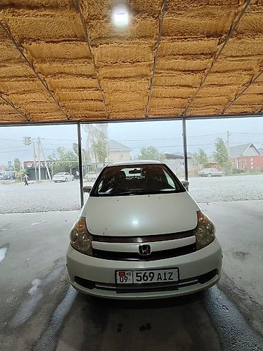Honda Stream: 2005 г., 2 л, Автомат, Бензин, Универсал