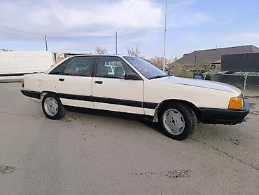 Audi: Audi 100: 1990 г., 2 л, Механика, Бензин, Седан — 3
