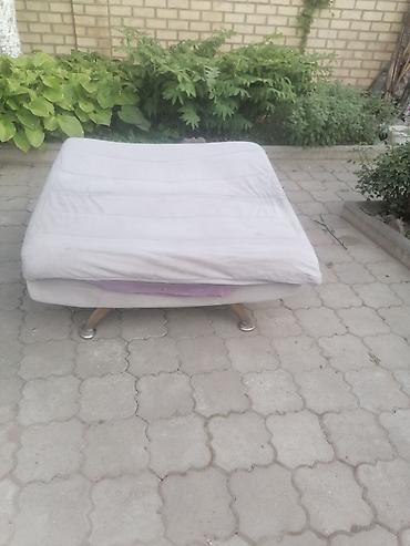 sofa: Прямой диван, Б/у — 3