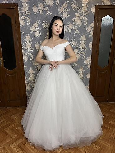 Свадебные платья: Свадебные платья б/у в отличном состоянии — 10