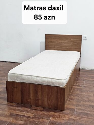 tek krafat: Б/у, Односпальная кровать, С матрасом