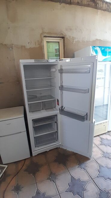 холодильник дома: Холодильник Двухкамерный