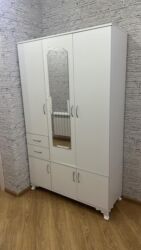 Dolablar: Yeni, Açılan, 3 qapılı Düz dolab, Qarderob, paltar dolabı, Azərbaycan -da lalafo.az — 1 Dolablar: Yeni, Açılan, 3 qapılı Düz dolab, Qarderob, paltar dolabı, Azərbaycan — 1