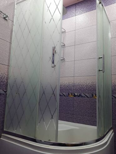 Uzunmüddətli kirayə mənzillər: Xalqlar metrosunun yaxınlığında Oskar restoranına yaxın 18 mertebeli — 10