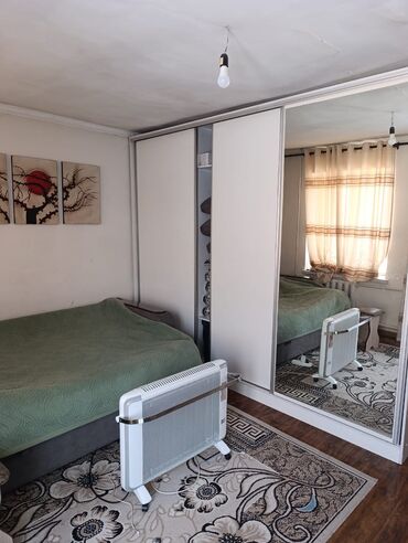 дом по дешевле: 250 м², 5 комнат
