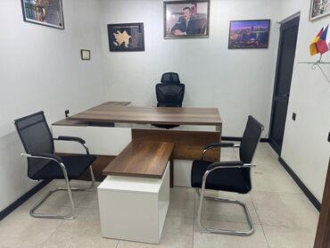 JMC: Ofis mebelleri hamsi yenidir Hec biri islenmeyib. Qiymet 750 azn
