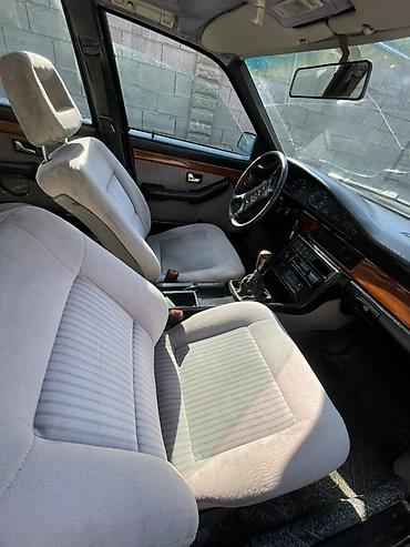 Audi: Audi 100: 1990 г., 2 л, Механика, Бензин, Универсал — 17