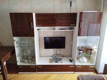 Ev üçün digər mebel: TV altlığı, Kredit yoxdur
