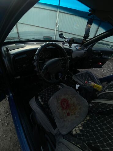 Volkswagen: Volkswagen Passat Variant: 1994 г., 2 л, Механика, Бензин, Универсал — 10