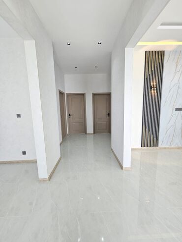 Həyət evləri və villaların satışı: Şüvəlan qəs. 4 otaqlı, 115 kv. m, Yeni təmirli — 6