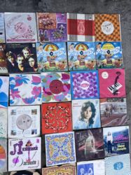 Виниловые пластинки: Виниловые пластинки. 
На фото всё видно — 2