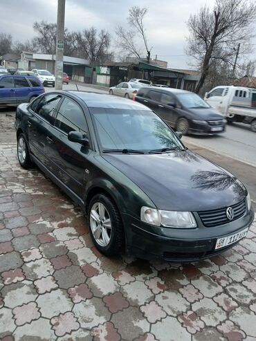 Volkswagen: Volkswagen Passat: 1997 г., 1.6 л, Механика, Бензин, Седан