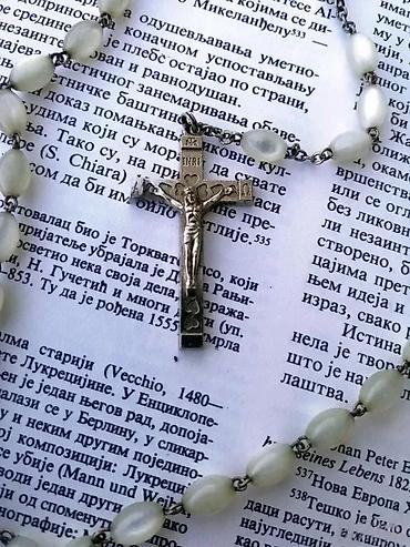 Ogrlice: Antikne brojanice staklene perle Raspeće krst ogrlica Italy. Antikna — 2