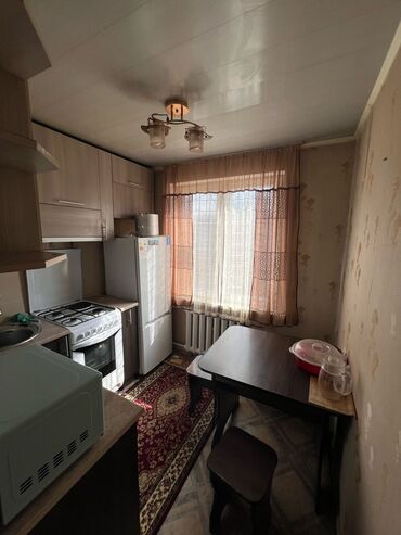 10 мкр квартира: 2 комнаты, 44 м², 104 серия, 4 этаж, Косметический ремонт
