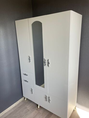 Dolablar: Yeni, Açılan, 1 qapı Düz dolab, Dolab-asılqan — 4