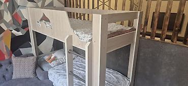Двухъярусная детская кровать из ЛДСП светлого дерева. Самовывоз район