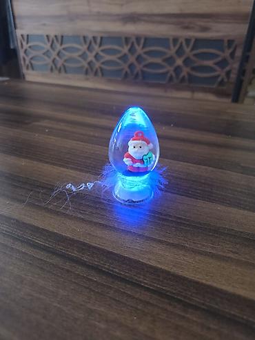yolka bezekleri: LED işıqlı dekorativ şam ağacı oyuncağı – Santa fiqurlu - Damla — 1