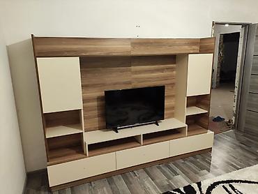 mebel qulpları: İşlənmiş, Düz TV altlığı, Polkalı, Azərbaycan — 1