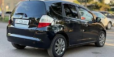 Honda: Honda Jazz: 2009 г., 1.5 л, Робот, Бензин, Хэтчбэк — 4