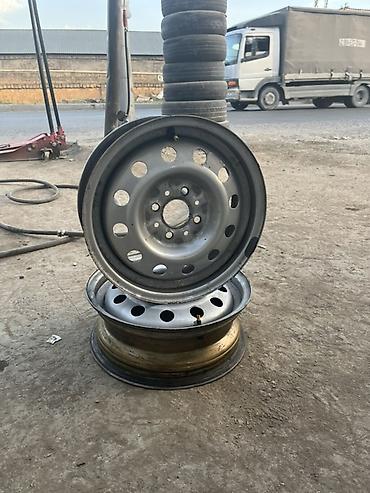 granta disk: Б/у Диск ВАЗ (LADA) R 14, 4 Болтов — 2