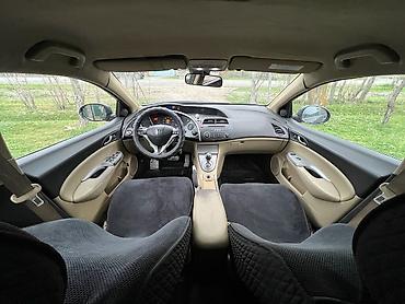 Honda: Honda Civic: 2008 г., Бензин — 9