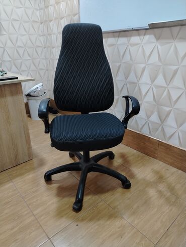 Ofis dəst mebeli: 15 ədəd kompüter dəsti, (sistem bolu, ups, monitor, klaviatura, siçan) -da lalafo.az — 5 Ofis dəst mebeli: 15 ədəd kompüter dəsti, (sistem bolu, ups, monitor, klaviatura, siçan) — 5