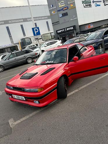 dodge купе: Mazda 626: 1988 г., 2.2 л, Механика, Седан — 1