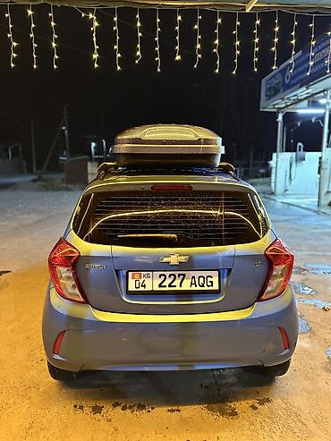 elantra 2016: Chevrolet Spark: 2016 г., 1 л, Автомат, Бензин, Хэтчбэк — 6