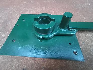 masine i alati raska: Alat za savijanje armature, osnovna ploča debljine 6 mm x 300 x 250 — 2