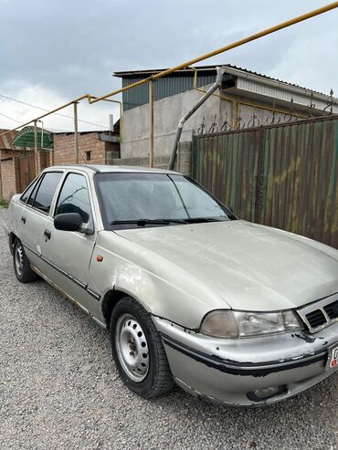 Daewoo: Daewoo Nexia: 2008 г., 1.6 л, Механика, Бензин, Седан