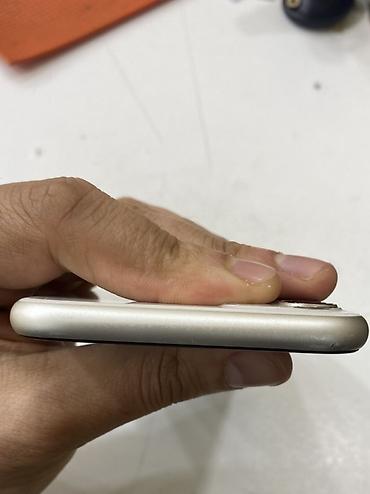iphone 5e: IPhone 11, 64 GB, Ağ, Face ID — 5