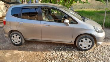 авто в рассрочку в бишкеке без первоначального взноса: Honda Fit: 2003 г., 1.3 л, Вариатор, Бензин, Хетчбек