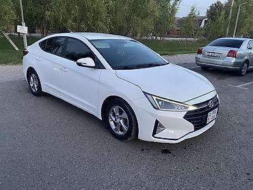 Hyundai Elantra: 2019 г., 1.6 л, Вариатор, Бензин, Седан