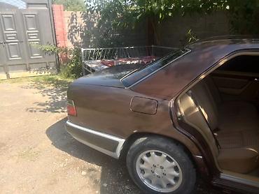infinity fx35: Mercedes-Benz E-Class: 1993 г., 2.2 л, Автомат — 3