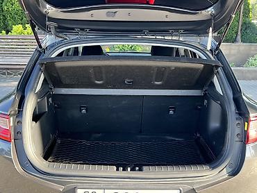 spark 1: Kia Stonic: 2018 г., 1.4 л, Автомат, Бензин, Кроссовер — 8