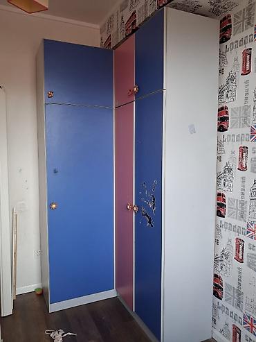 otag qapilar: Uşaq otağı üçün mebel dəsti Tərkibi: - Künc qarderob dolabı: 3 qapılı — 3