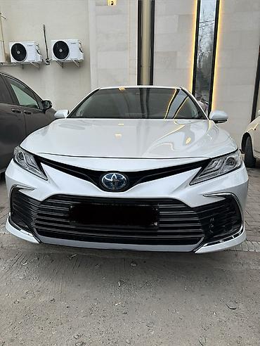 crown 2020: Решетка в бампер Toyota Camry 75 Оригинал, в отличном состоянии — 1