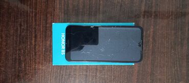 телефон fly iq4490 era nano 4: Honor 8S, rəng - Qara, Qırıq